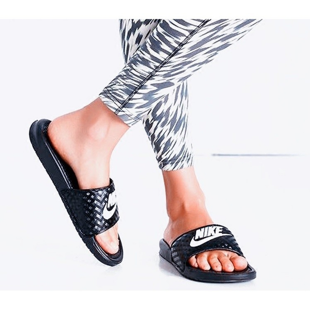 Nike Benassi JDI sandals shoes women's